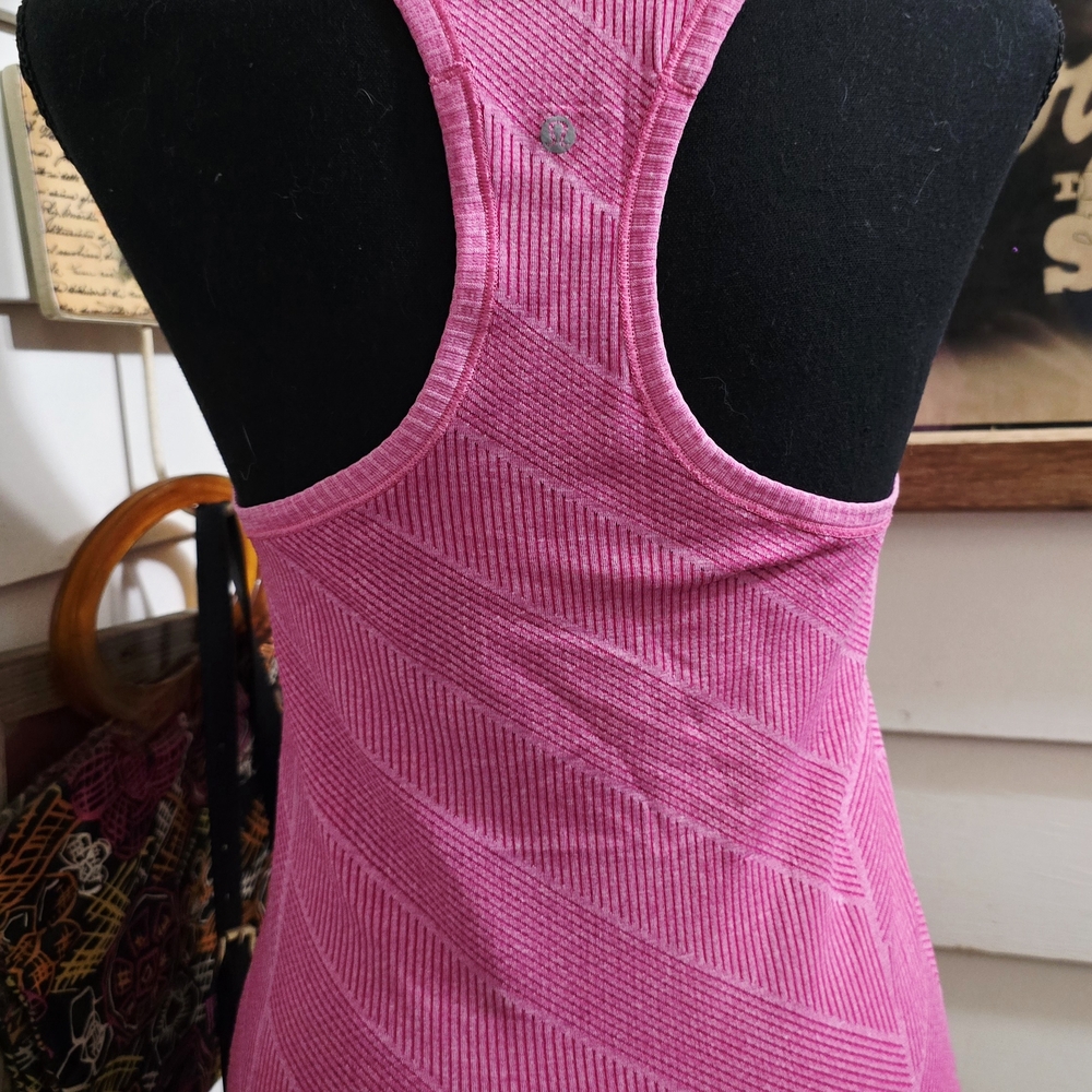 LULULEMON ATHLETICA SZ 4 Pink Striped Tank Top